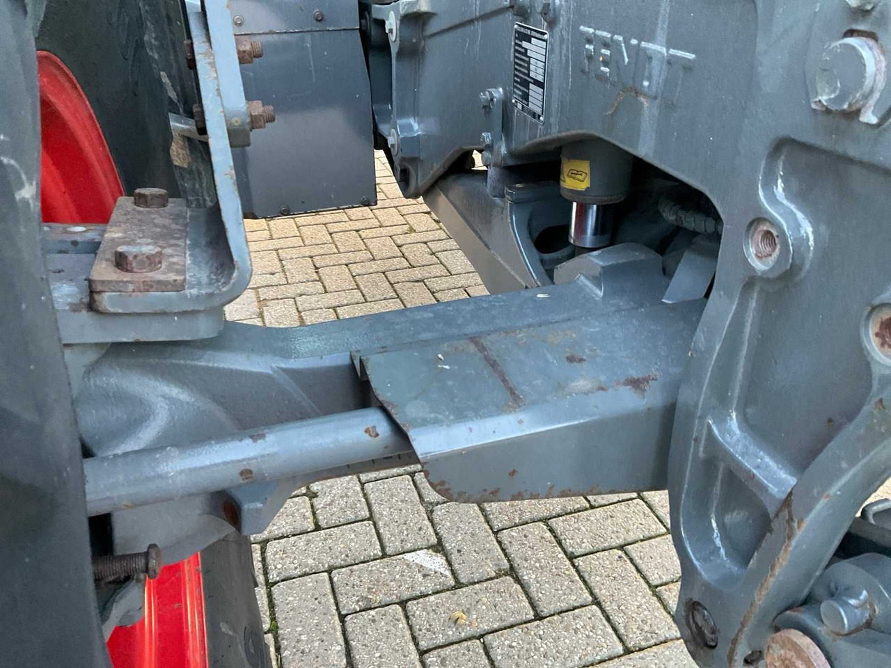 Traktorius 2005 FENDT FARMER 412 VARIO ALL-WHEEL DRIVE FARM TRACTOR: foto 17