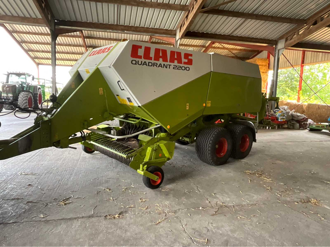 2006 Claas Quadrant 2200 baler - Stačiakampių ryšulių presas: foto 1 2006 Claas Quadrant 2200 baler - Stačiakampių ryšulių presas: foto 1