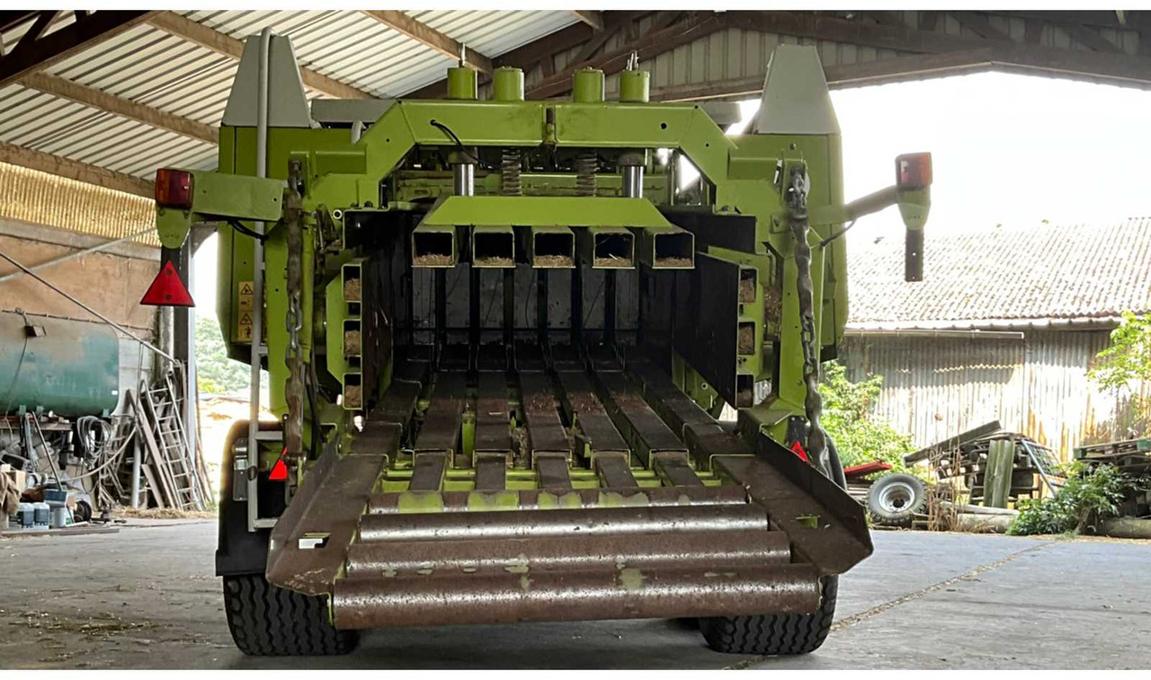 2006 Claas Quadrant 2200 baler - Stačiakampių ryšulių presas: foto 4 2006 Claas Quadrant 2200 baler - Stačiakampių ryšulių presas: foto 4