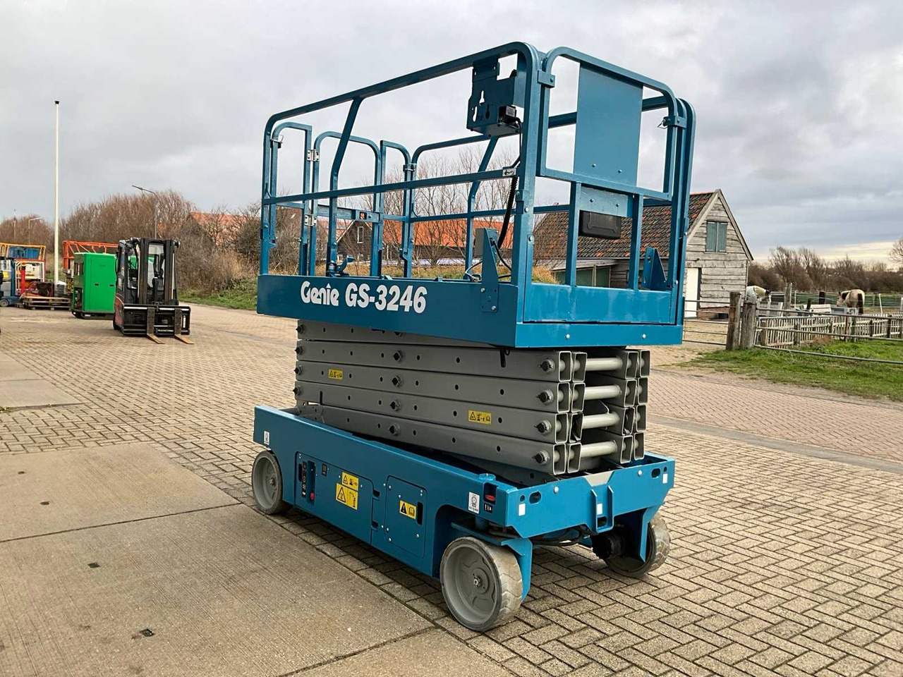 2006 GENIE GS-3246 AERIAL PLATFORM - Kėlimo platforma: foto 2 2006 GENIE GS-3246 AERIAL PLATFORM - Kėlimo platforma: foto 2