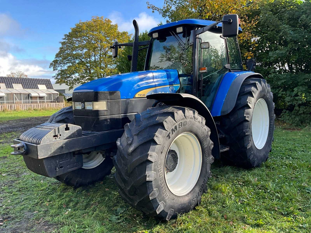 2006 NEW HOLLAND TM140 FOUR WHEEL DRIVE FARM TRACTOR - Traktorius: foto 1 2006 NEW HOLLAND TM140 FOUR WHEEL DRIVE FARM TRACTOR - Traktorius: foto 1