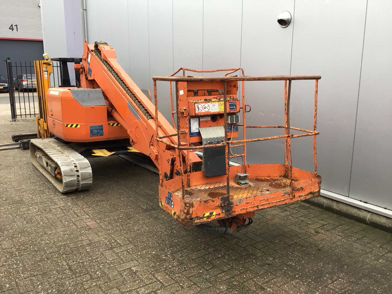 2007 HITACHI HX99B2 AERIAL WORK PLATFORM - Kėlimo platforma: foto 3 2007 HITACHI HX99B2 AERIAL WORK PLATFORM - Kėlimo platforma: foto 3