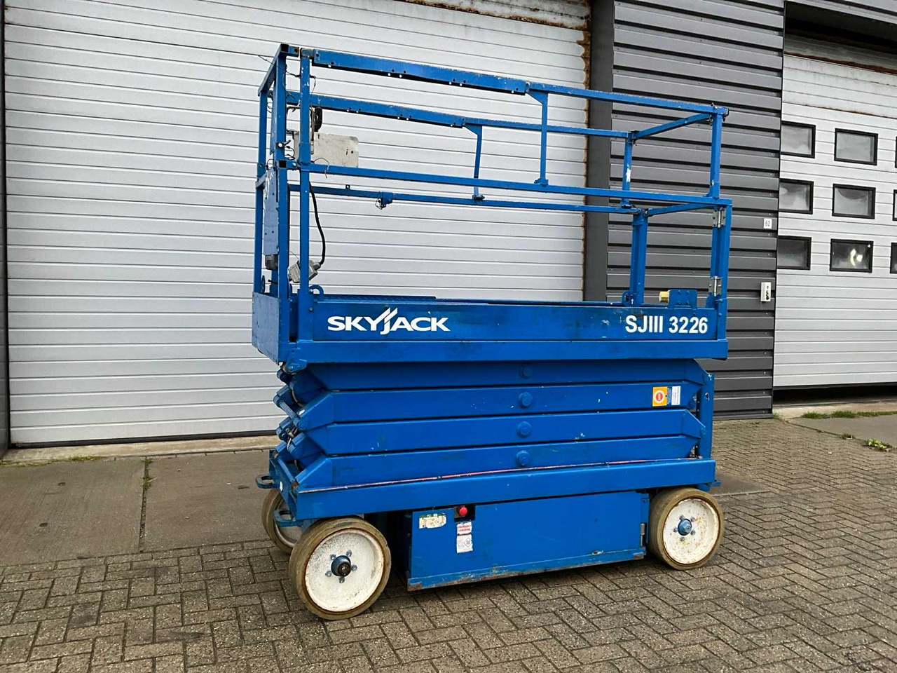 2012 SKYJACK SJIII 3226 AERIAL PLATFORM - Kėlimo platforma: foto 1 2012 SKYJACK SJIII 3226 AERIAL PLATFORM - Kėlimo platforma: foto 1