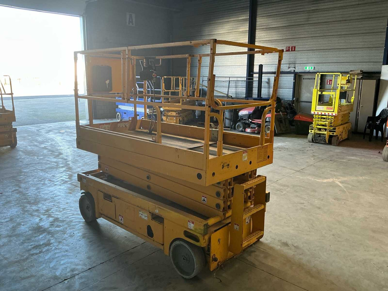 2013 HAULOTTE COMPACT 10 AERIAL PLATFORM - Kėlimo platforma: foto 4 2013 HAULOTTE COMPACT 10 AERIAL PLATFORM - Kėlimo platforma: foto 4