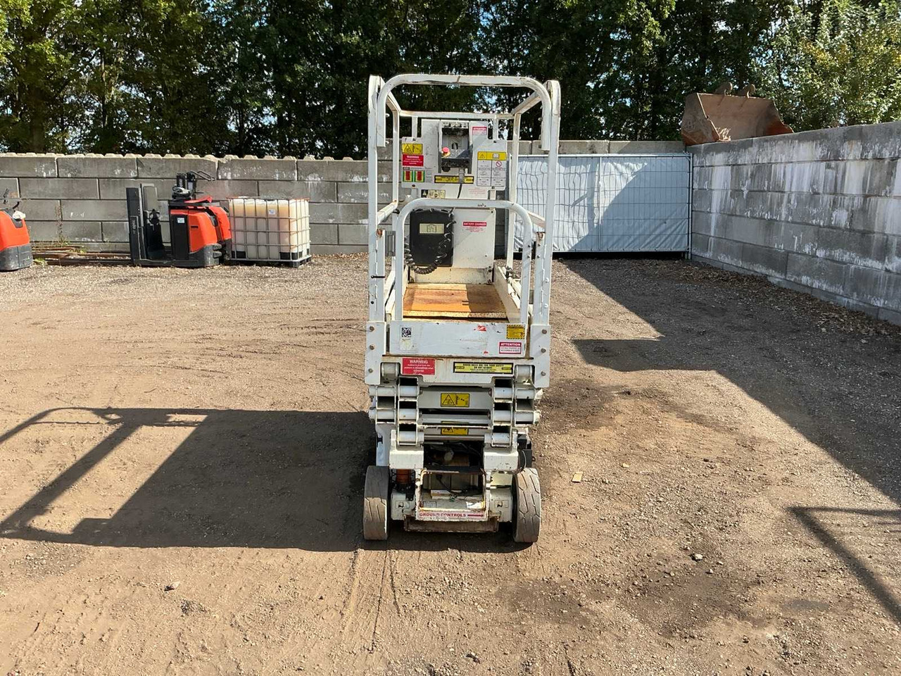 2015 JLG 1930ES SCISSOR LIFT - Kėlimo platforma: foto 4 2015 JLG 1930ES SCISSOR LIFT - Kėlimo platforma: foto 4