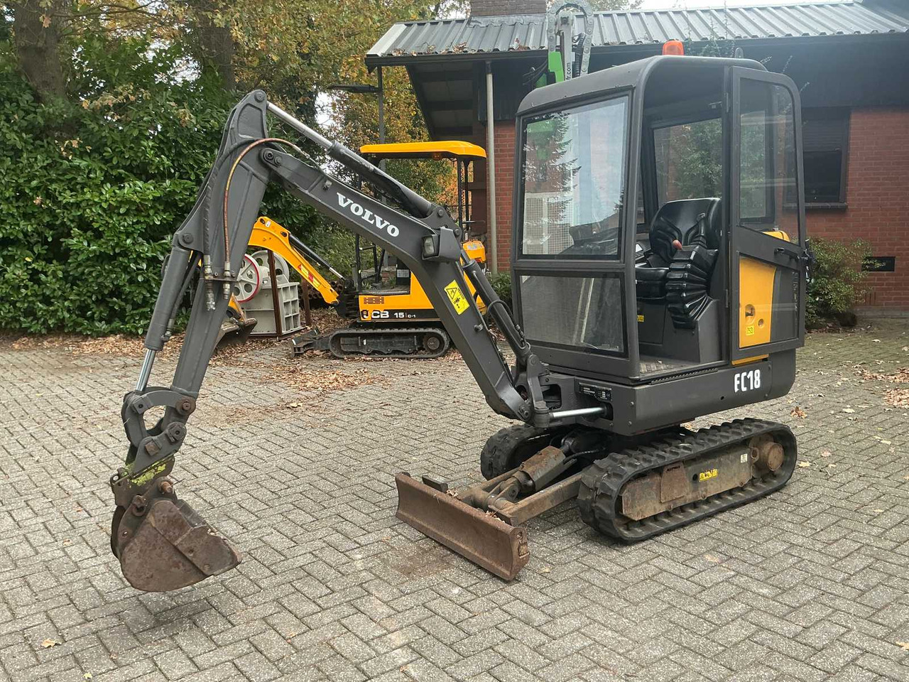 2015 VOLVO EC-18D MINI EXCAVATOR - Mini ekskavatorius: foto 1 2015 VOLVO EC-18D MINI EXCAVATOR - Mini ekskavatorius: foto 1