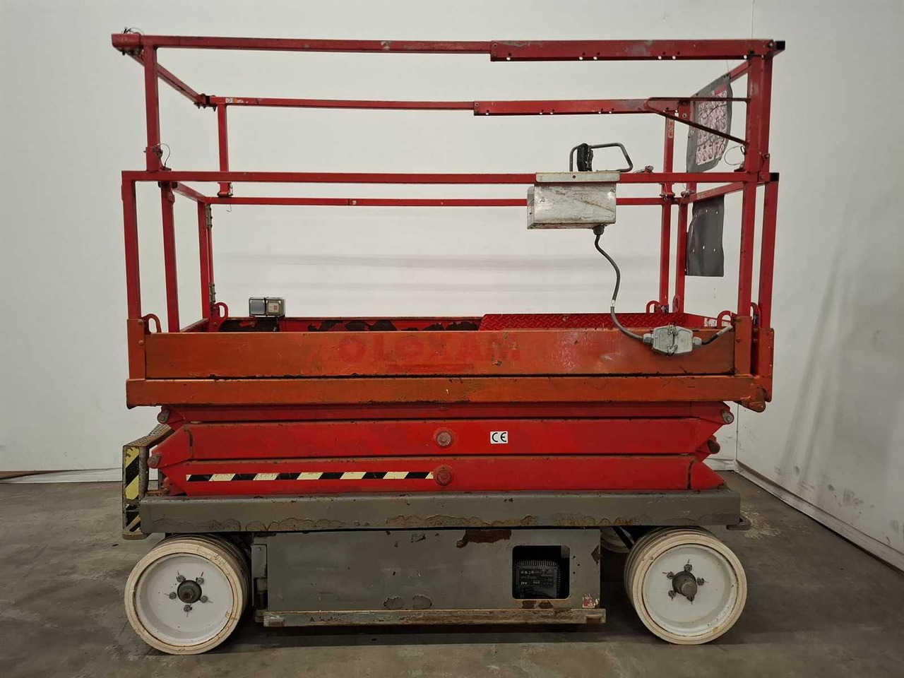 2016 SKYJACK SJ3220 AERIAL PLATFORM - Kėlimo platforma: foto 5 2016 SKYJACK SJ3220 AERIAL PLATFORM - Kėlimo platforma: foto 5