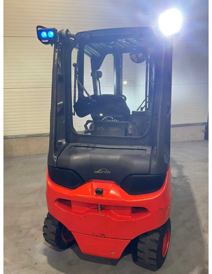 2017 LINDE E30L-01 3000KG FORKLIFT - Šakinis krautuvas: foto 4 2017 LINDE E30L-01 3000KG FORKLIFT - Šakinis krautuvas: foto 4