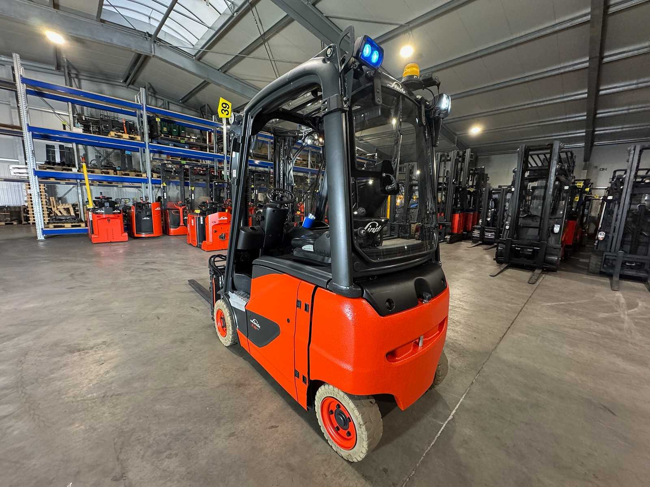 2018 SERVICE + UVV 11/2026 LINDE E16PH EVO TRIPLEX 3RD + 4TH VALVE 152CM FORK ADJUSTER ELECTRIC FORKLIFT 3,934 HOURS - Šakinis krautuvas: foto 5 2018 SERVICE + UVV 11/2026 LINDE E16PH EVO TRIPLEX 3RD + 4TH VALVE 152CM FORK ADJUSTER ELECTRIC FORKLIFT 3,934 HOURS - Šakinis krautuvas: foto 5