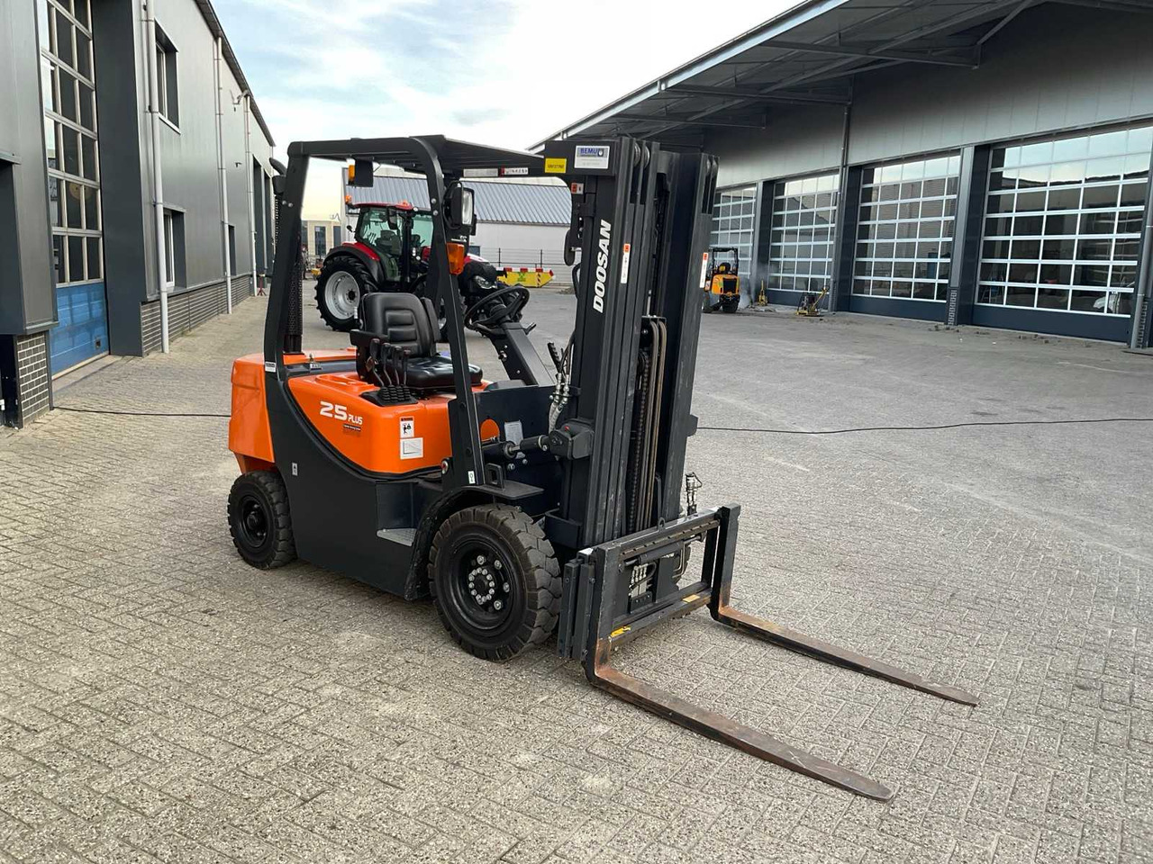 2020 DOOSAN D25GP PLUS FORKLIFT - Šakinis krautuvas: foto 3 2020 DOOSAN D25GP PLUS FORKLIFT - Šakinis krautuvas: foto 3