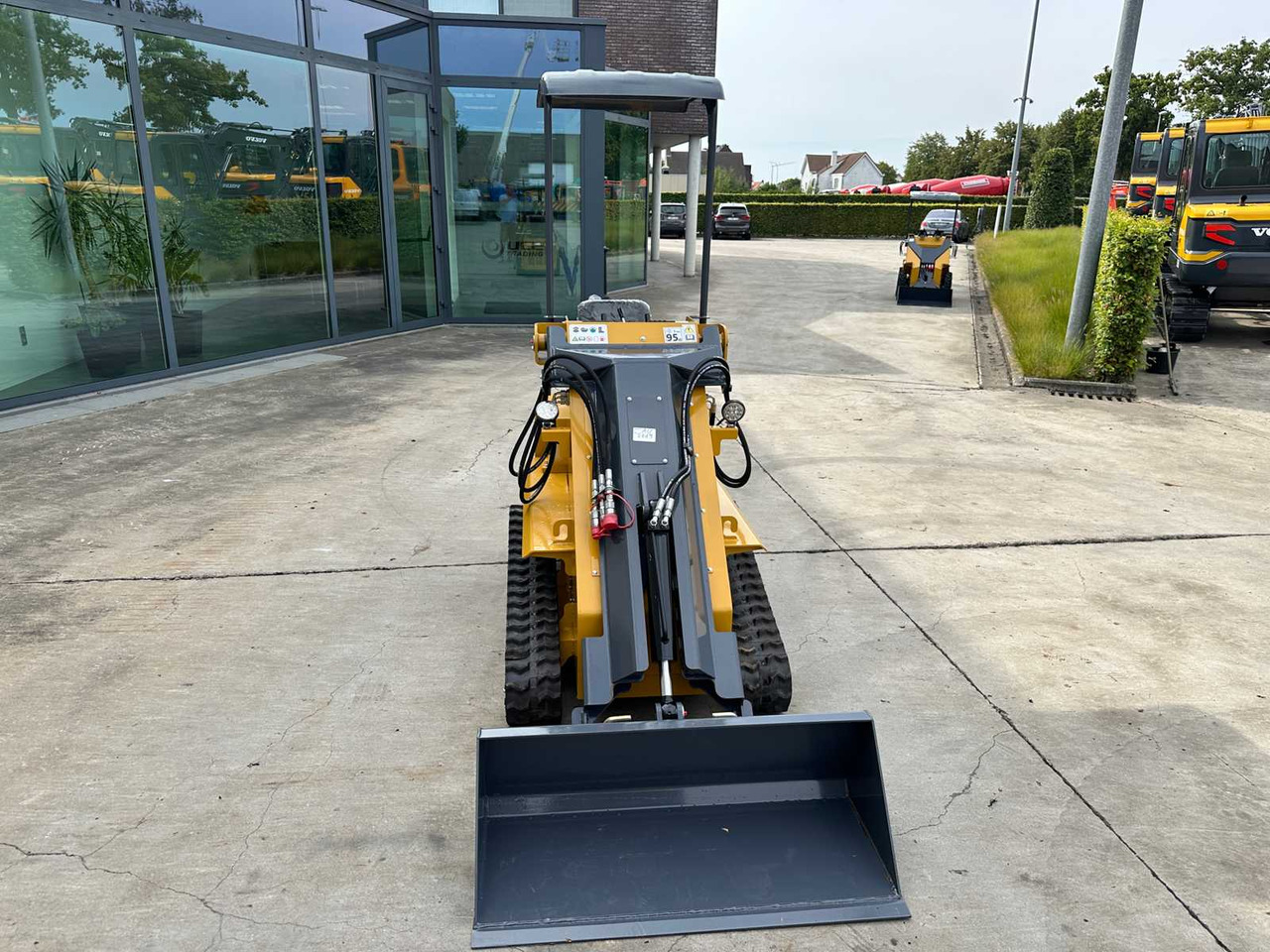 CAPTOK - 2025 - CK80C - SKID STEER LOADER - Vikšrinis mini krautuvas: foto 2 CAPTOK - 2025 - CK80C - SKID STEER LOADER - Vikšrinis mini krautuvas: foto 2