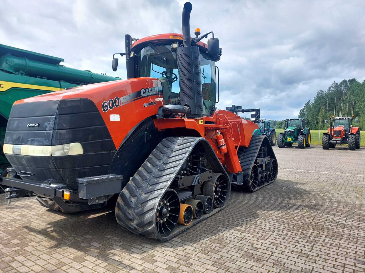 Case Quadtrac 600 - Vikšrinis traktorius: foto 2 Case Quadtrac 600 - Vikšrinis traktorius: foto 2