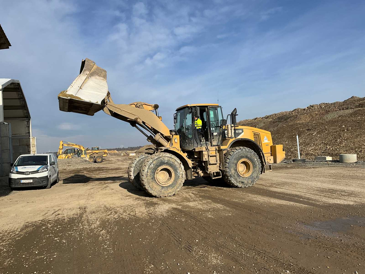 Caterpillar CAT 972H - Mini krautuvas: foto 1 Caterpillar CAT 972H - Mini krautuvas: foto 1