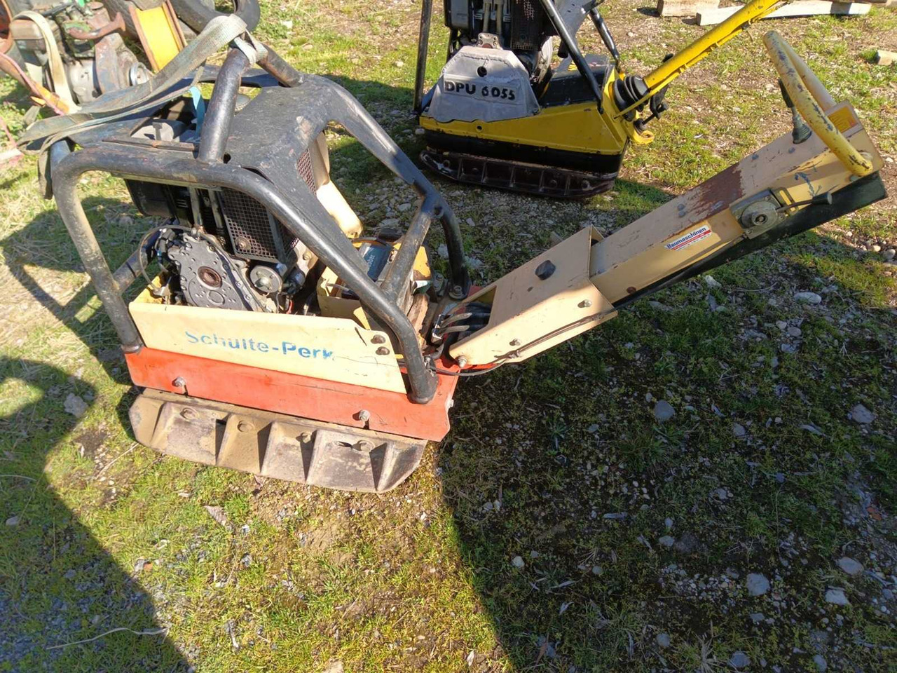 DYNAPAC LG500 - Tankinimo plokštė: foto 2 DYNAPAC LG500 - Tankinimo plokštė: foto 2