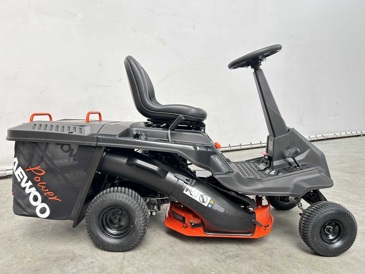 Daewoo DAXRM224 - Vejapjovė: foto 2 Daewoo DAXRM224 - Vejapjovė: foto 2