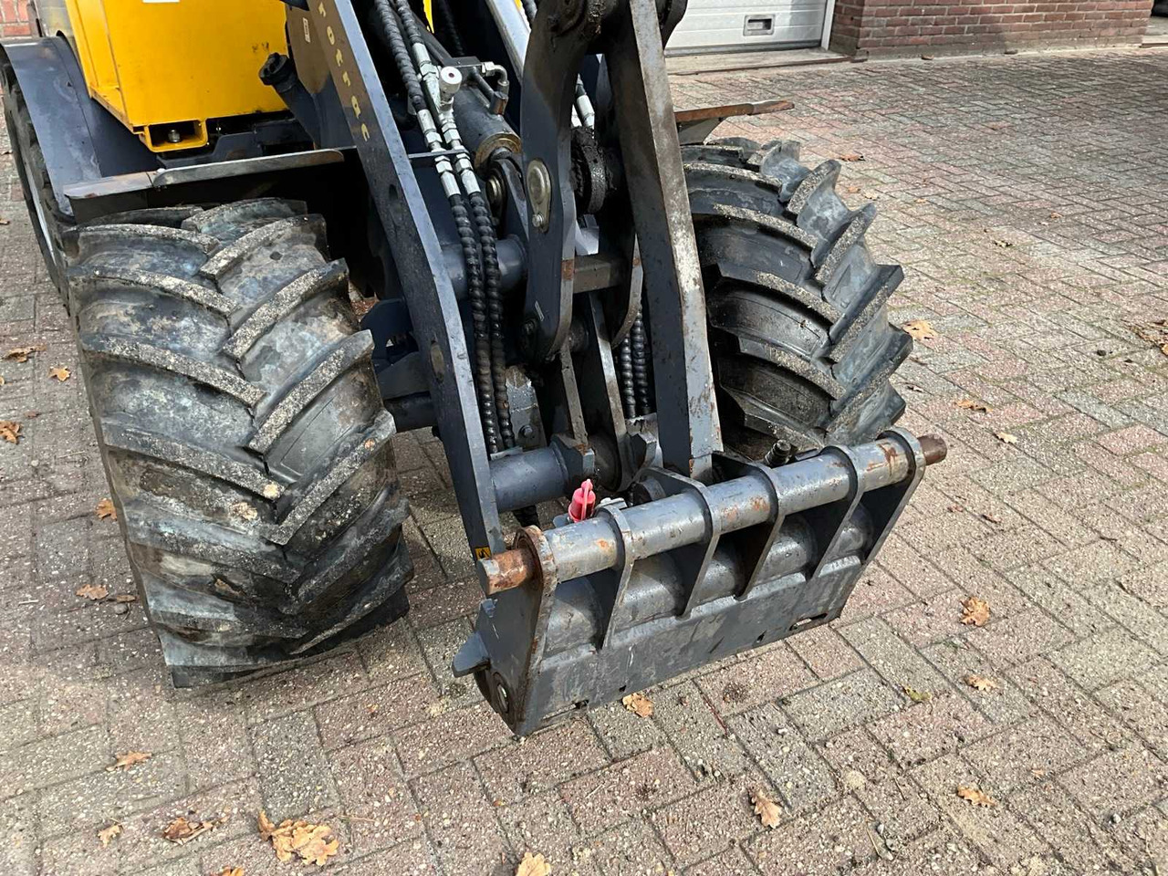 Ratinis krautuvas Eurotrac 2020 EUROTRAC W12S SHOVEL: foto 11