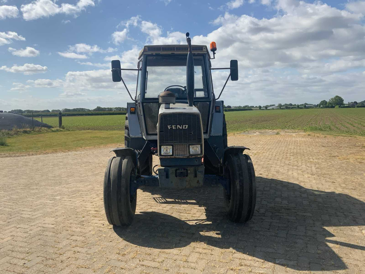 Fendt 309/900 LS Turbumatic - Traktorius: foto 3 Fendt 309/900 LS Turbumatic - Traktorius: foto 3