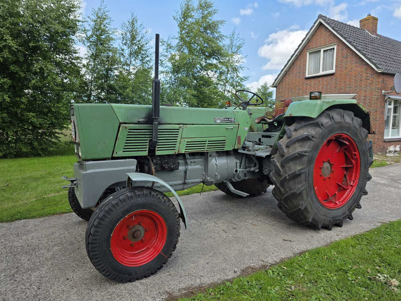 Fendt 610S - Traktorius: foto 3 Fendt 610S - Traktorius: foto 3