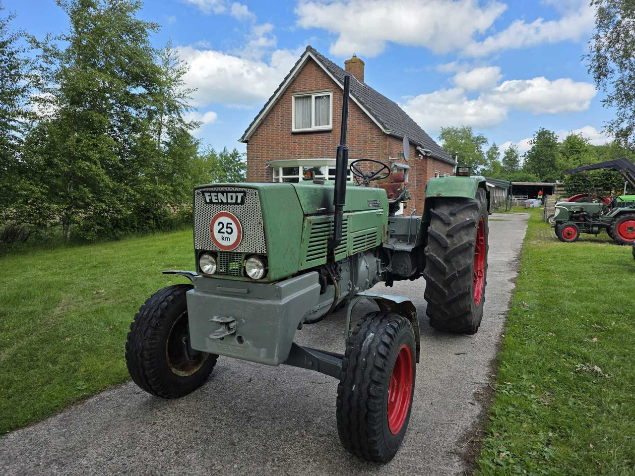 Fendt 610S - Traktorius: foto 1 Fendt 610S - Traktorius: foto 1