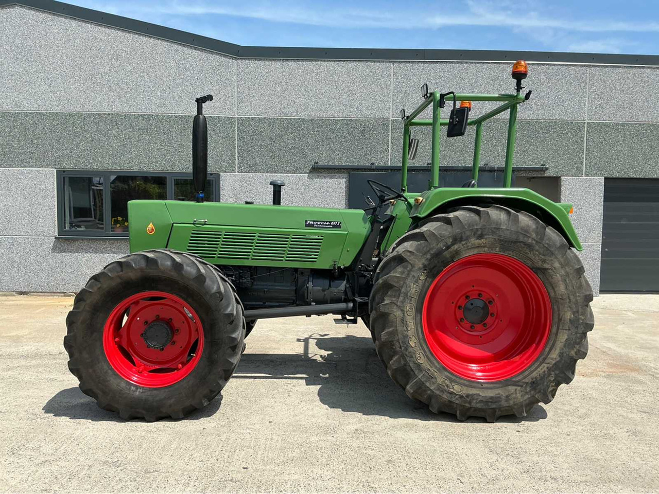 Fendt 611s - Traktorius: foto 4 Fendt 611s - Traktorius: foto 4
