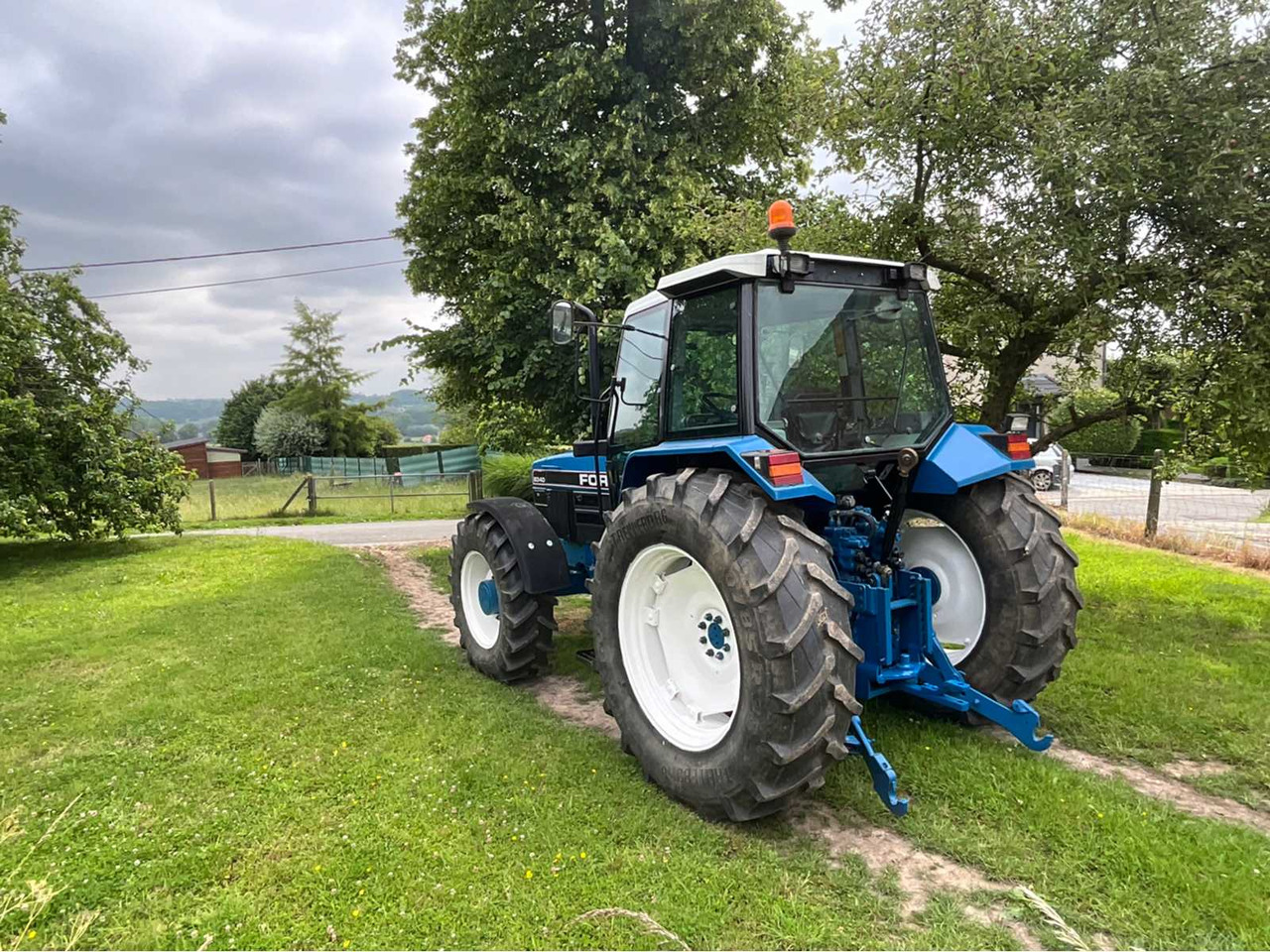 Ford 8340 - Traktorius: foto 3 Ford 8340 - Traktorius: foto 3