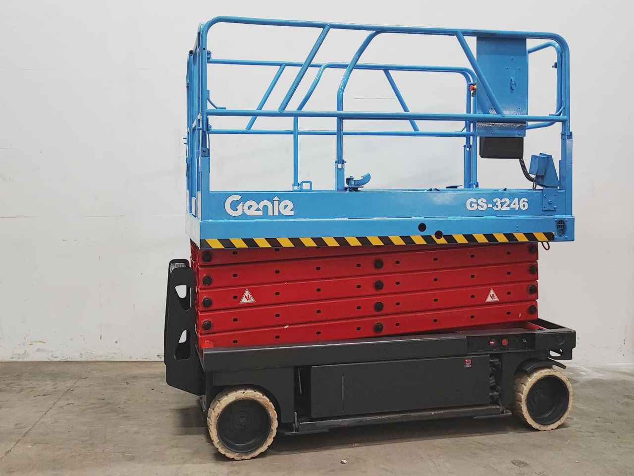 Genie GS-3246 - Kėlimo platforma: foto 3 Genie GS-3246 - Kėlimo platforma: foto 3