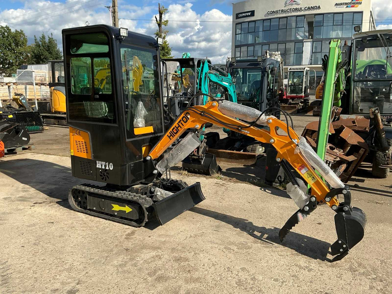 HIGH TOP - HT10 - MINI-EXCAVATOR - 2024 - Mini ekskavatorius: foto 1 HIGH TOP - HT10 - MINI-EXCAVATOR - 2024 - Mini ekskavatorius: foto 1