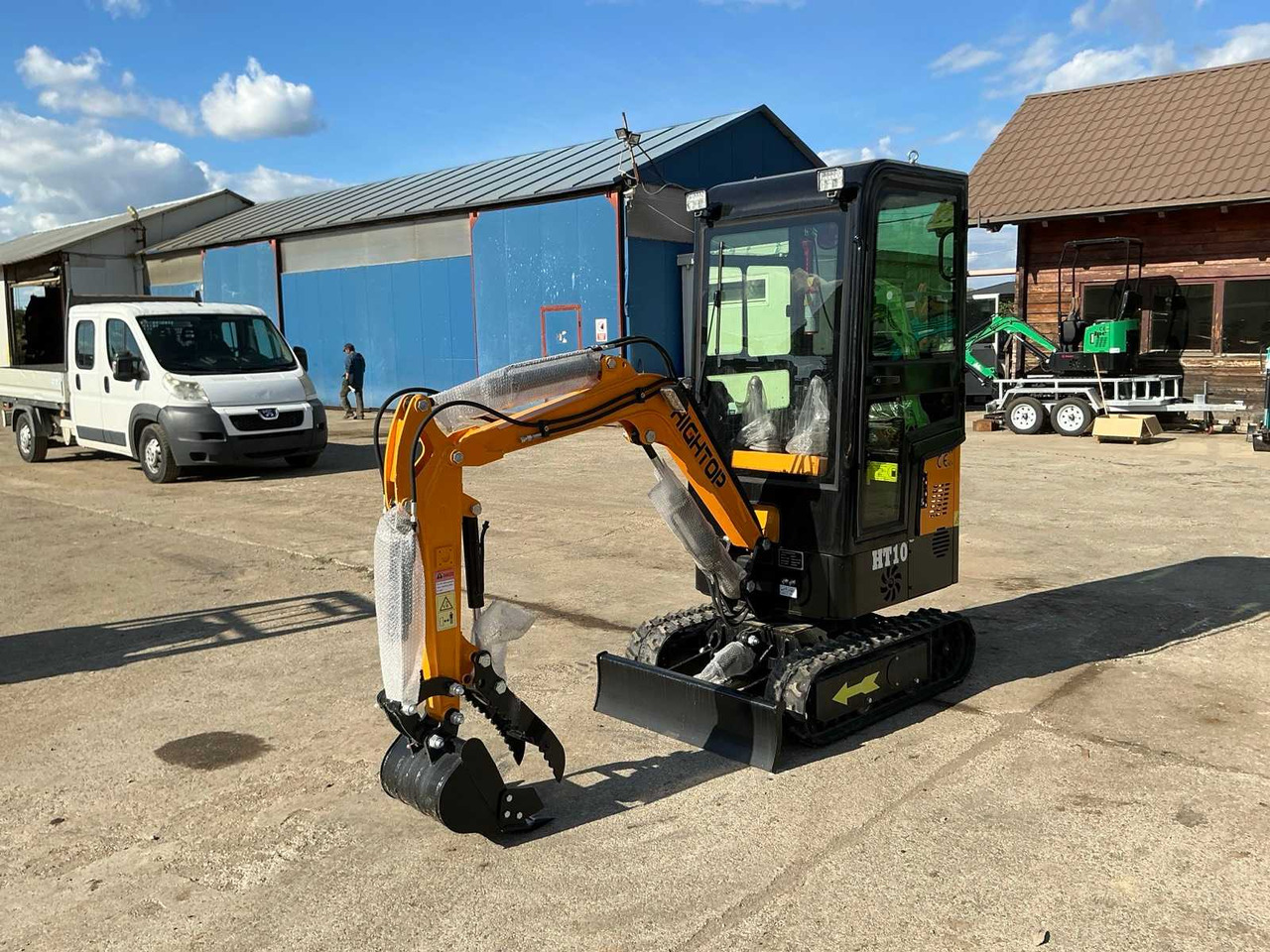 HIGH TOP - HT10 - MINI-EXCAVATOR - 2024 - Mini ekskavatorius: foto 5 HIGH TOP - HT10 - MINI-EXCAVATOR - 2024 - Mini ekskavatorius: foto 5