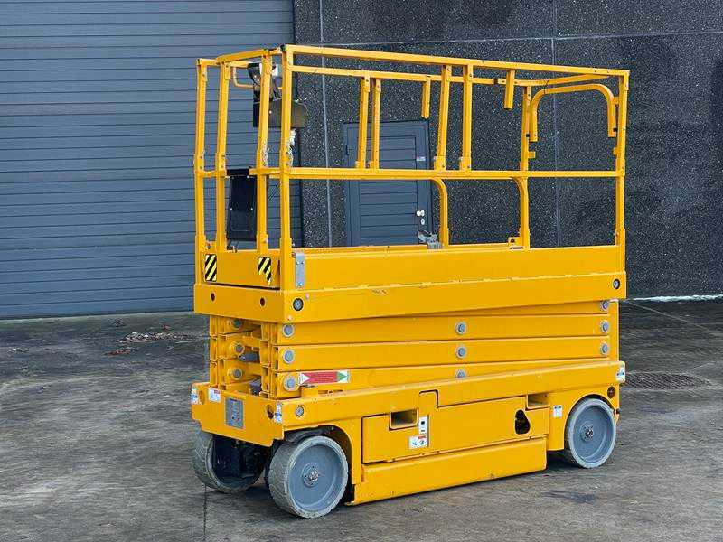 Haulotte Compact 10 N - Kėlimo platforma: foto 1 Haulotte Compact 10 N - Kėlimo platforma: foto 1