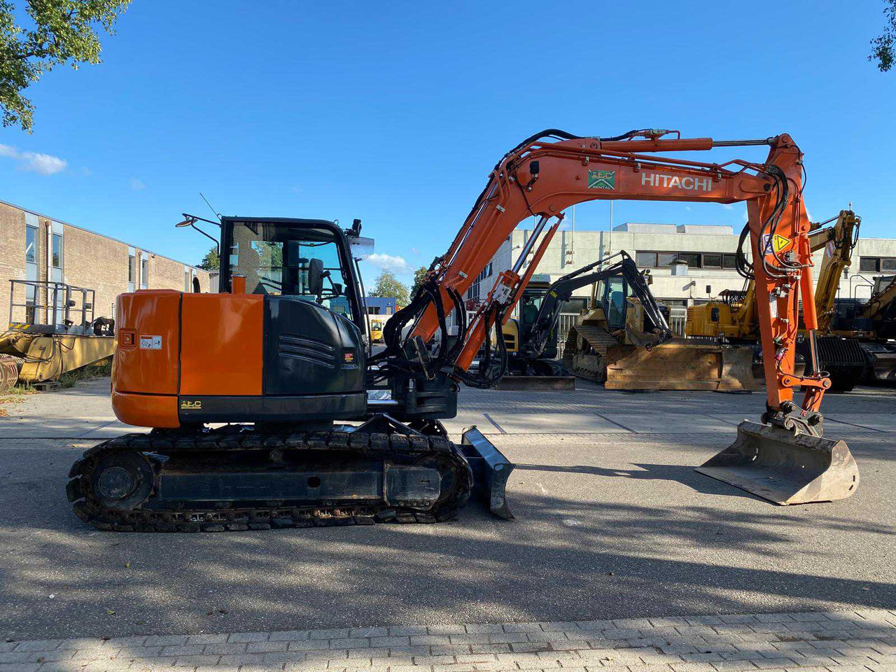 Hitachi - Vikšrinis ekskavatorius: foto 2 Hitachi - Vikšrinis ekskavatorius: foto 2