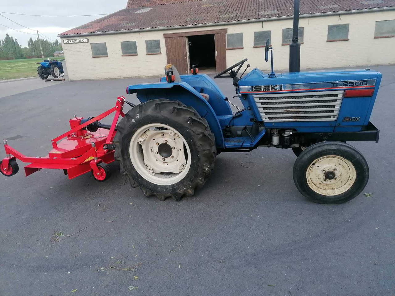Iseki TL2500 - Mini traktorius: foto 3 Iseki TL2500 - Mini traktorius: foto 3