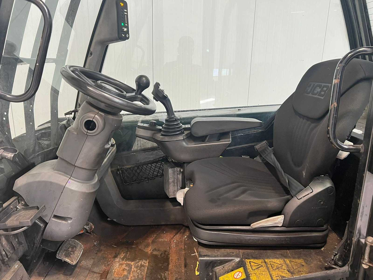 JCB - 2020 - TLT30-19E WITH FORK POSITIONER - FORKLIFT - SIDE-SHIFT - Šakinis krautuvas: foto 3 JCB - 2020 - TLT30-19E WITH FORK POSITIONER - FORKLIFT - SIDE-SHIFT - Šakinis krautuvas: foto 3