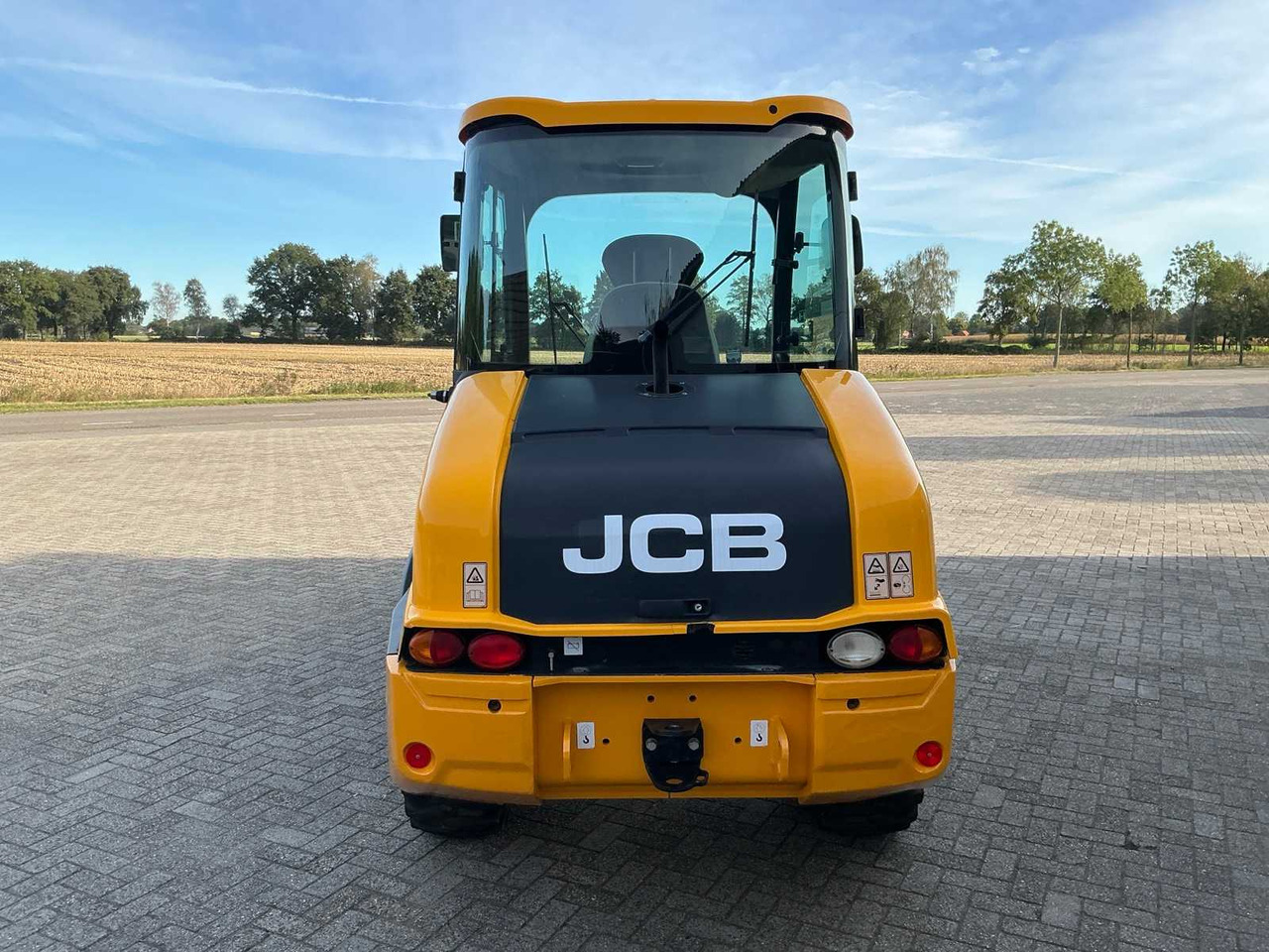 JCB 406 T4 - Ratinis krautuvas: foto 4 JCB 406 T4 - Ratinis krautuvas: foto 4