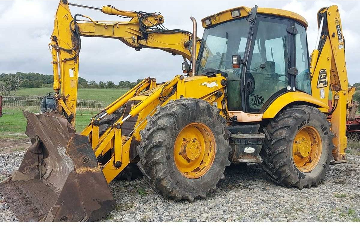 JCB 4CX - Ekskavatorius-krautuvas: foto 1 JCB 4CX - Ekskavatorius-krautuvas: foto 1