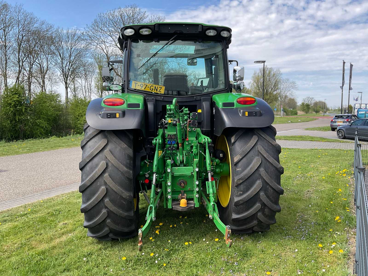 John Deere 6155R - Traktorius: foto 4 John Deere 6155R - Traktorius: foto 4