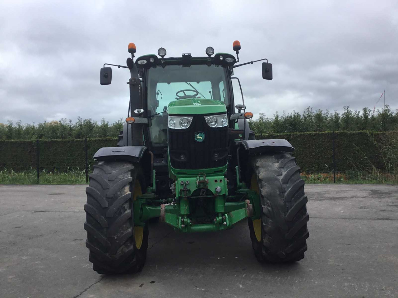 John Deere 6210R - Traktorius: foto 3 John Deere 6210R - Traktorius: foto 3