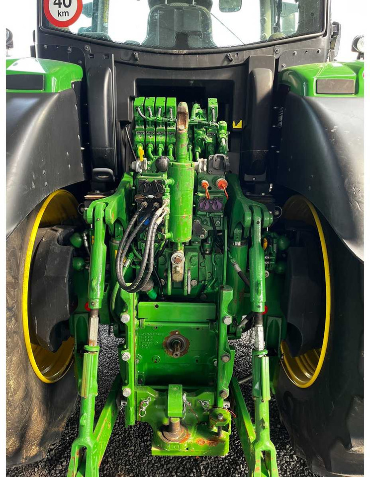 John Deere 6250R - Traktorius: foto 4 John Deere 6250R - Traktorius: foto 4