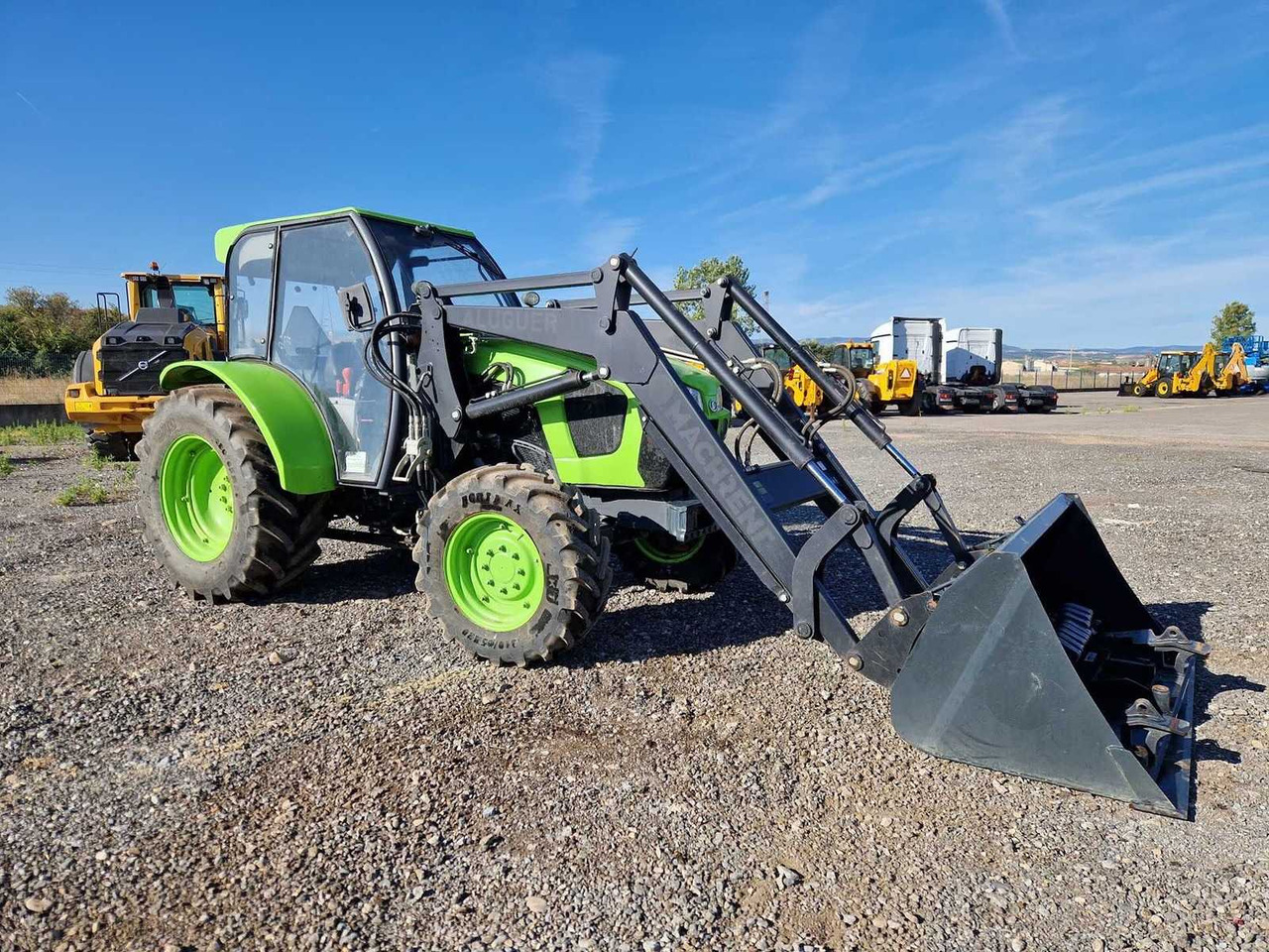 KUBOTA M 5111 L-R - Traktorius: foto 1 KUBOTA M 5111 L-R - Traktorius: foto 1