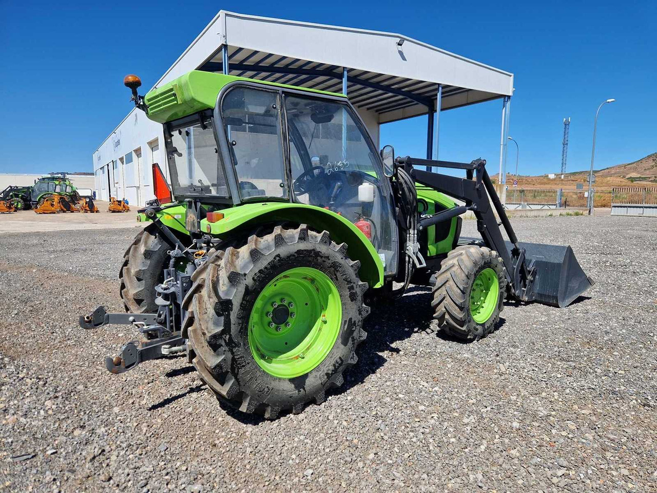 KUBOTA M 5111 L-R - Traktorius: foto 5 KUBOTA M 5111 L-R - Traktorius: foto 5