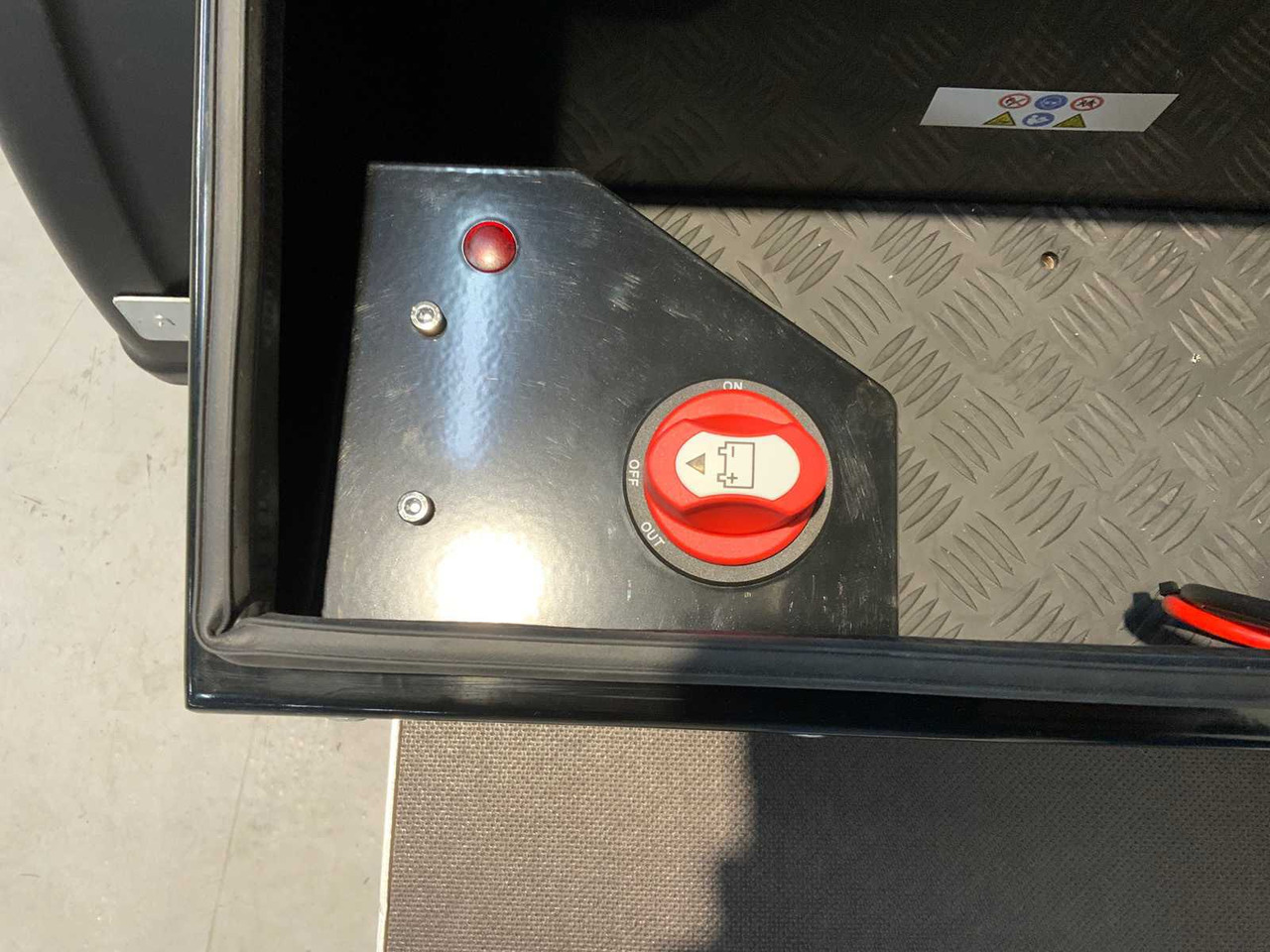 Viplex tekstkar P8 ledscherm op aanhangwagen - Kita technika: foto 5 Viplex tekstkar P8 ledscherm op aanhangwagen - Kita technika: foto 5