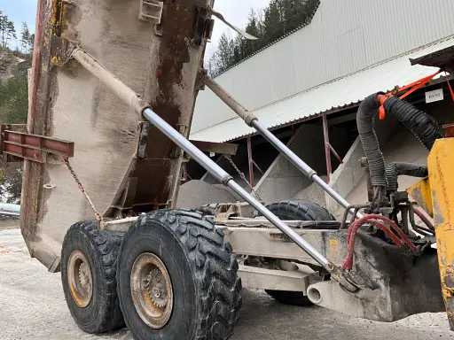 Komatsu HM300-2 - Savivartis: foto 3 Komatsu HM300-2 - Savivartis: foto 3