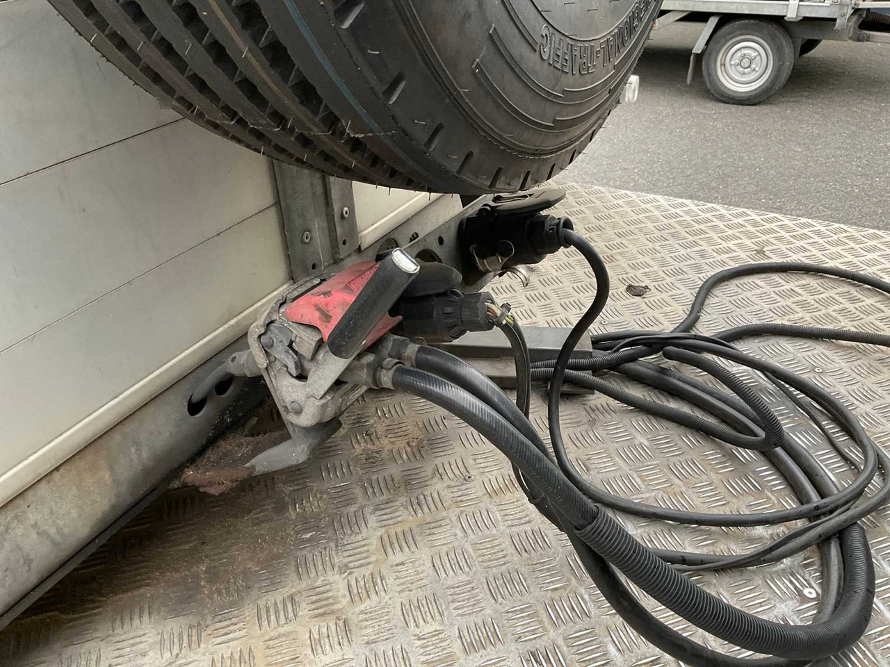 Komercinis automobilis 2004 IVECO DAILY BE TRACTOR WITH TRAILER: foto 17