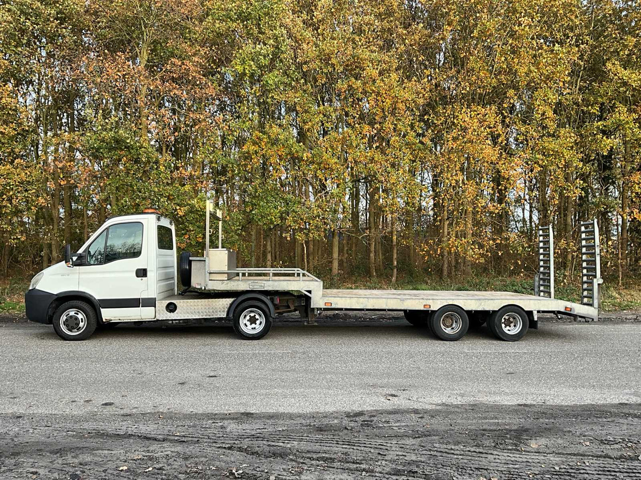 2006 IVECO DAILY 35C18 WITH VELDHUIZEN SEMI-TRAILER BE COMBINATION - Komercinis automobilis: foto 2 2006 IVECO DAILY 35C18 WITH VELDHUIZEN SEMI-TRAILER BE COMBINATION - Komercinis automobilis: foto 2