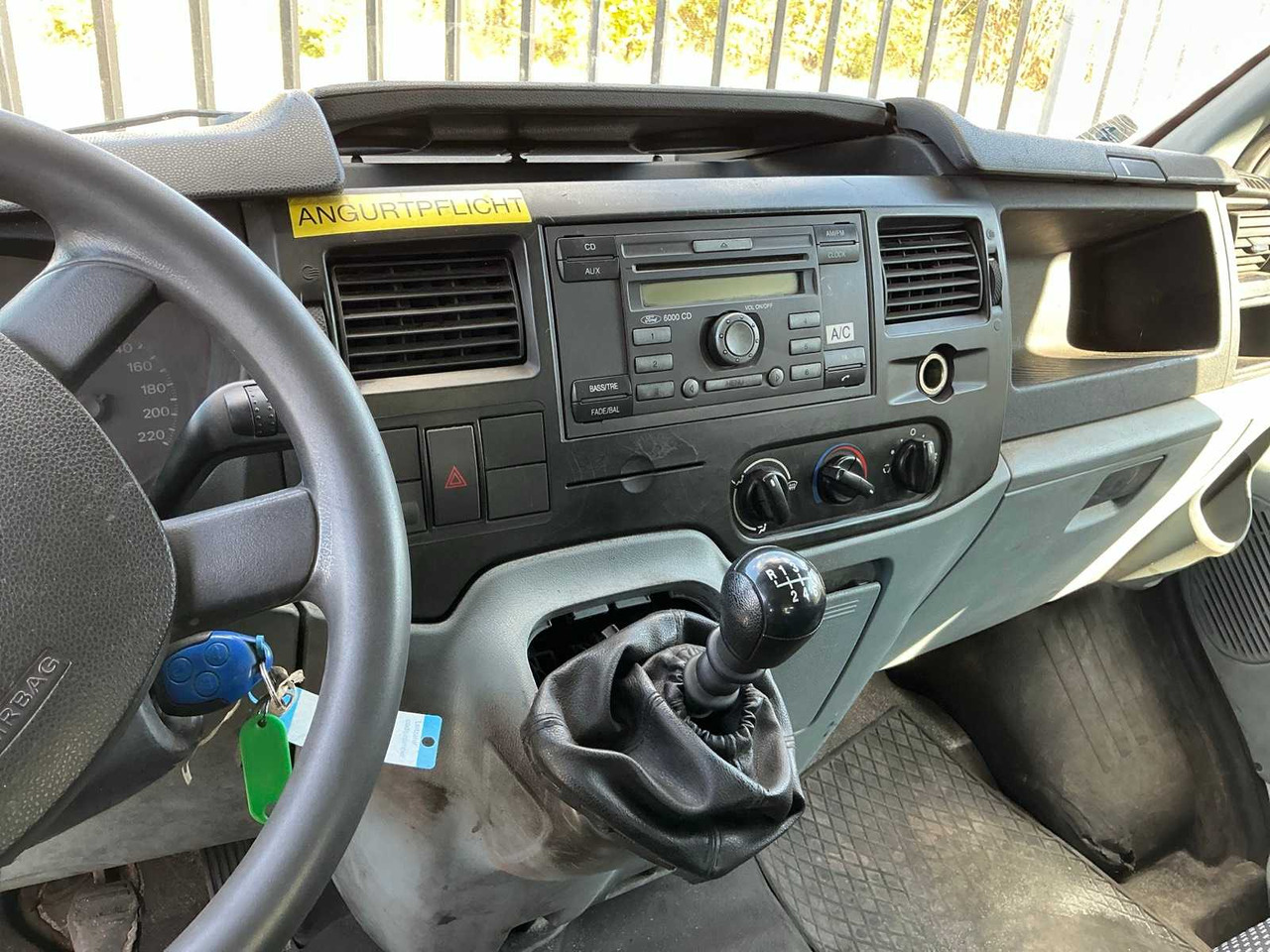 2011 FORD TRANSIT 100 T350 VAN - Komercinis automobilis: foto 3 2011 FORD TRANSIT 100 T350 VAN - Komercinis automobilis: foto 3