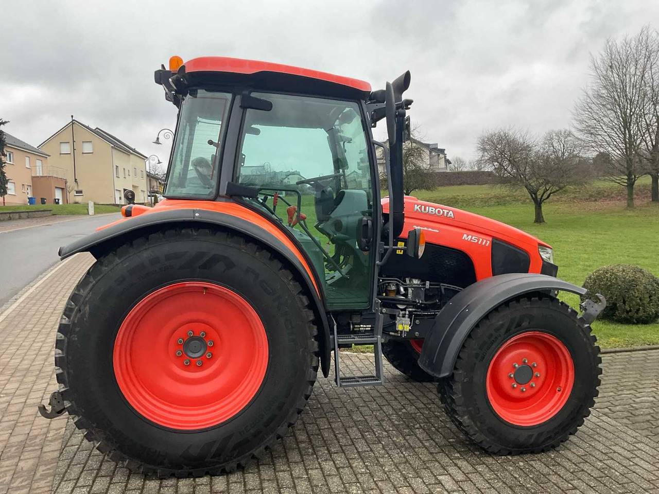 Traktorius Kubota 2020 KUBOTA M5111 FOUR WHEEL DRIVE FARM TRACTOR: foto 6