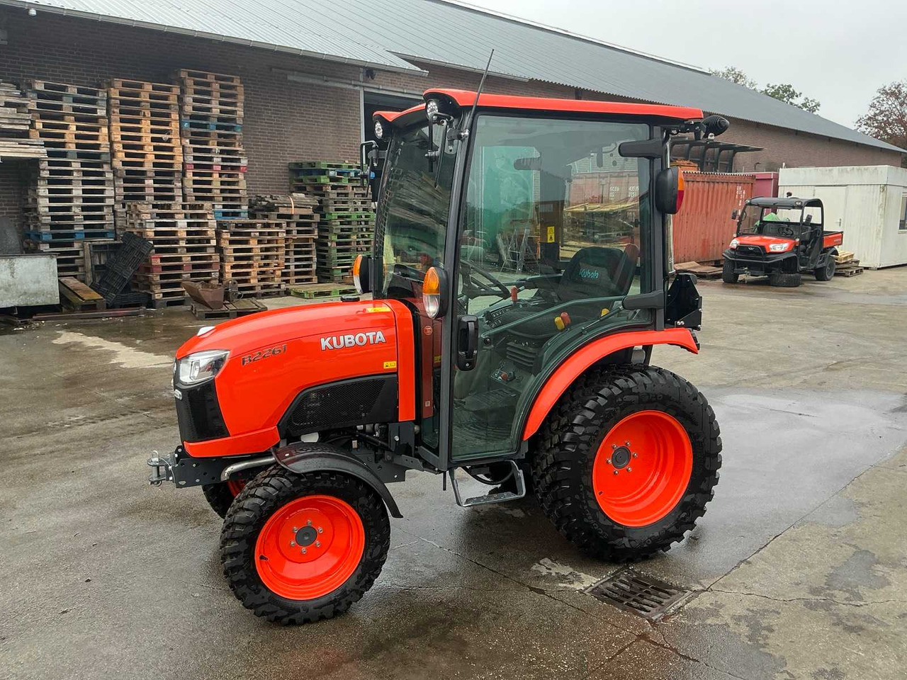 Kubota B2261 - Traktorius: foto 1 Kubota B2261 - Traktorius: foto 1