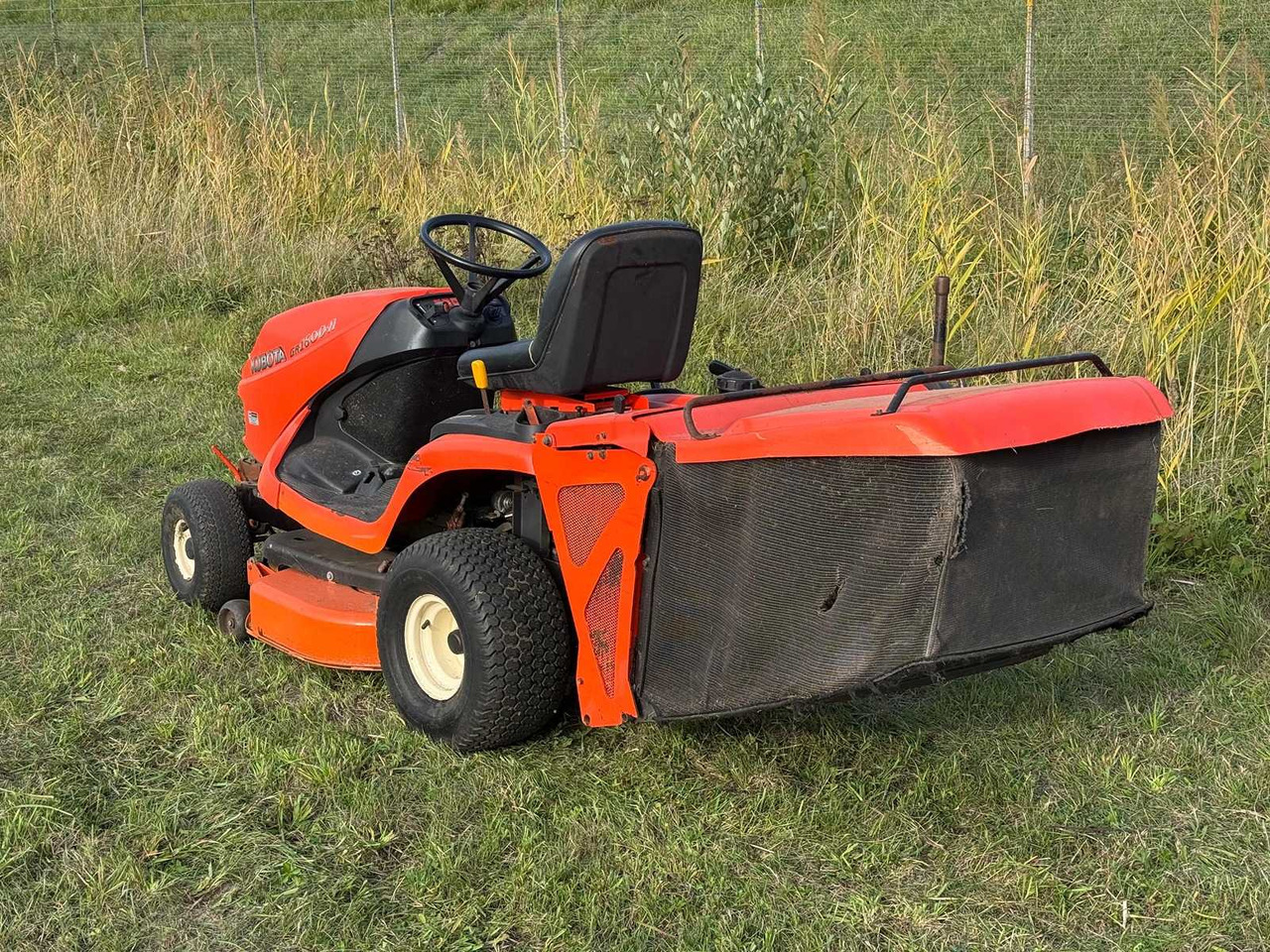 Kubota GR 1600 EC2 Diesel - Vejapjovė: foto 3 Kubota GR 1600 EC2 Diesel - Vejapjovė: foto 3