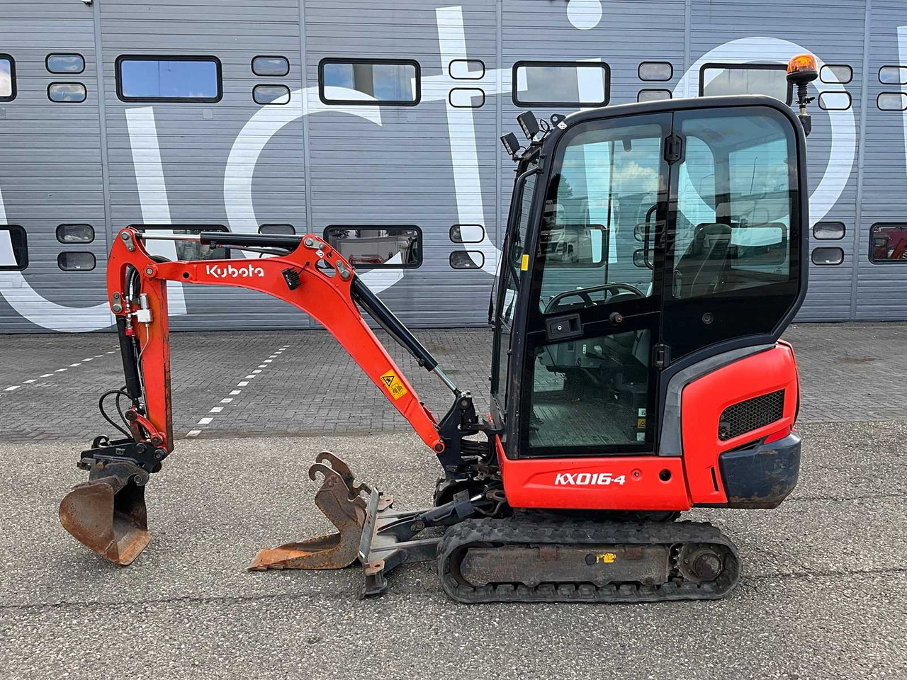 Kubota KX016-4 - Mini ekskavatorius: foto 2 Kubota KX016-4 - Mini ekskavatorius: foto 2