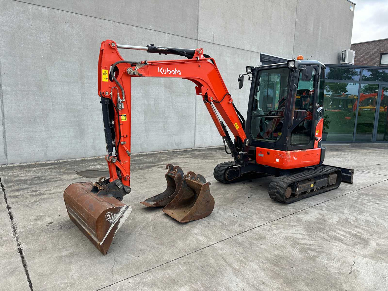 Kubota U36-4 - Mini ekskavatorius: foto 1 Kubota U36-4 - Mini ekskavatorius: foto 1