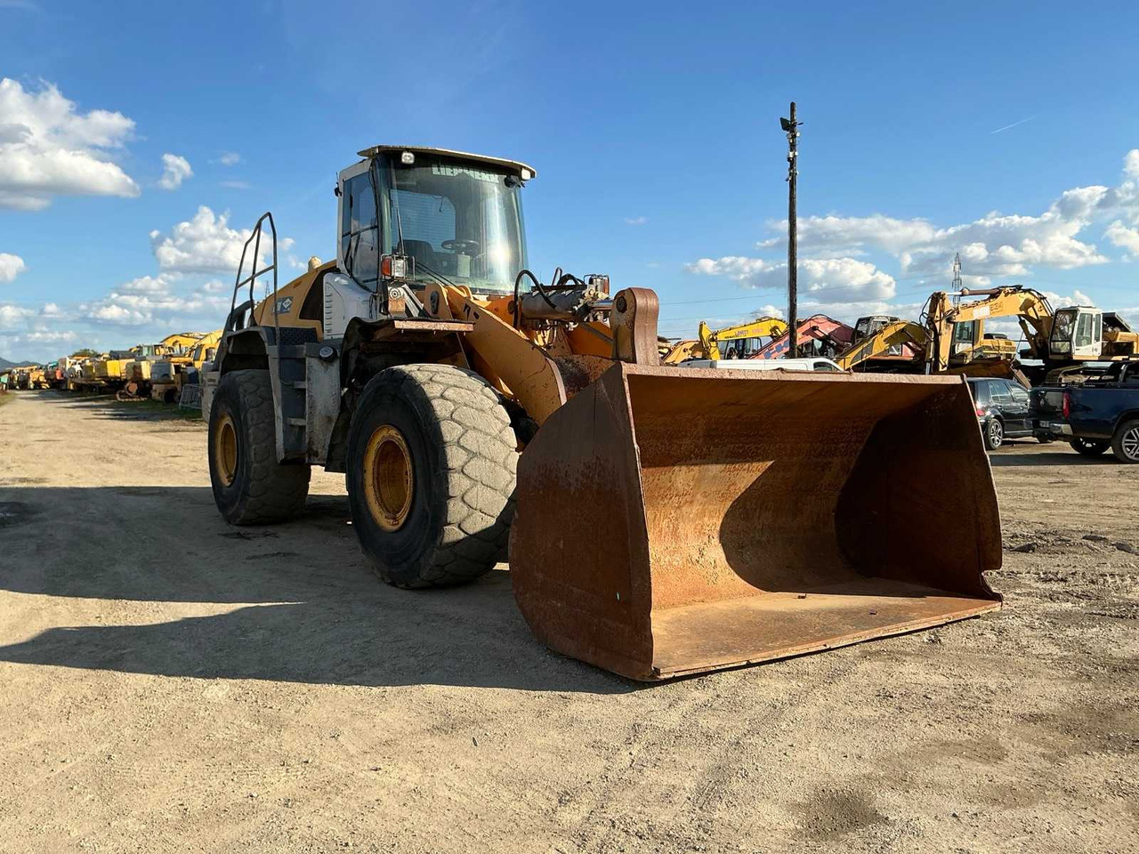 LIEBHERR - L576 - SHOVEL - 2014 - Ratinis krautuvas: foto 2 LIEBHERR - L576 - SHOVEL - 2014 - Ratinis krautuvas: foto 2